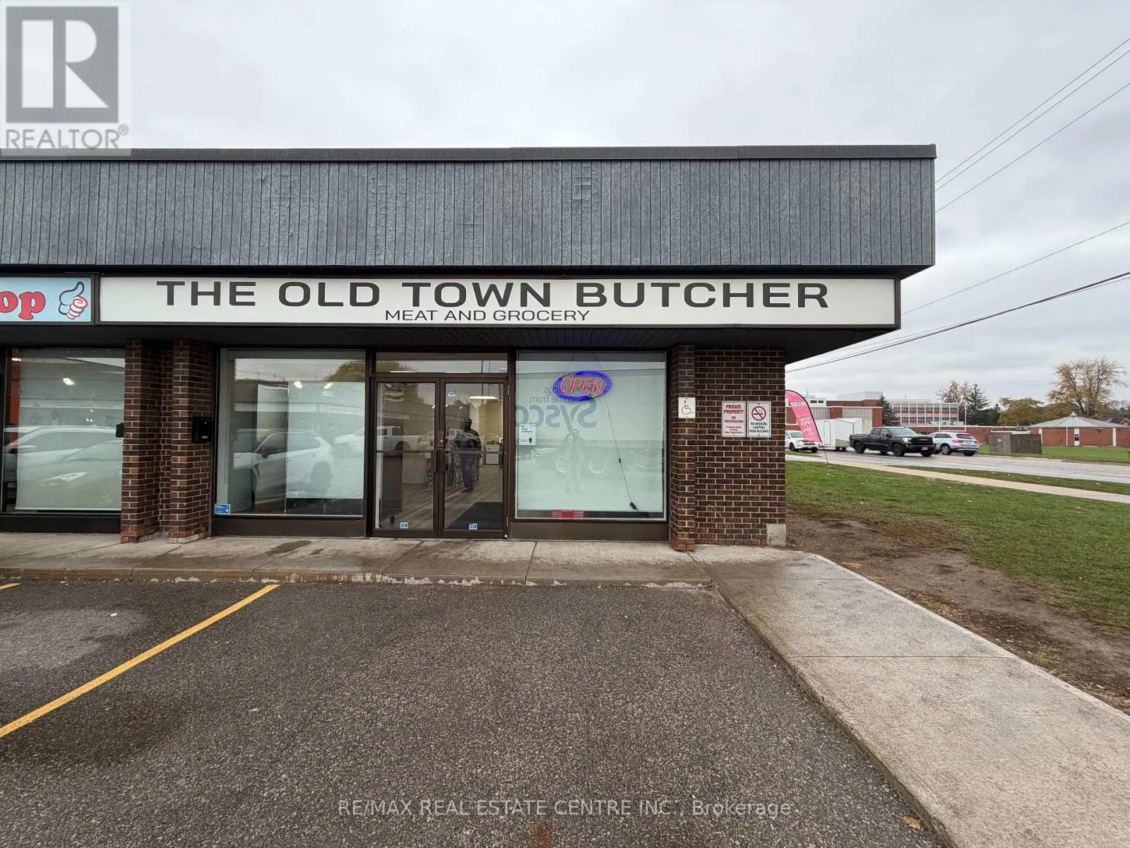 Commercial Sale For Sale