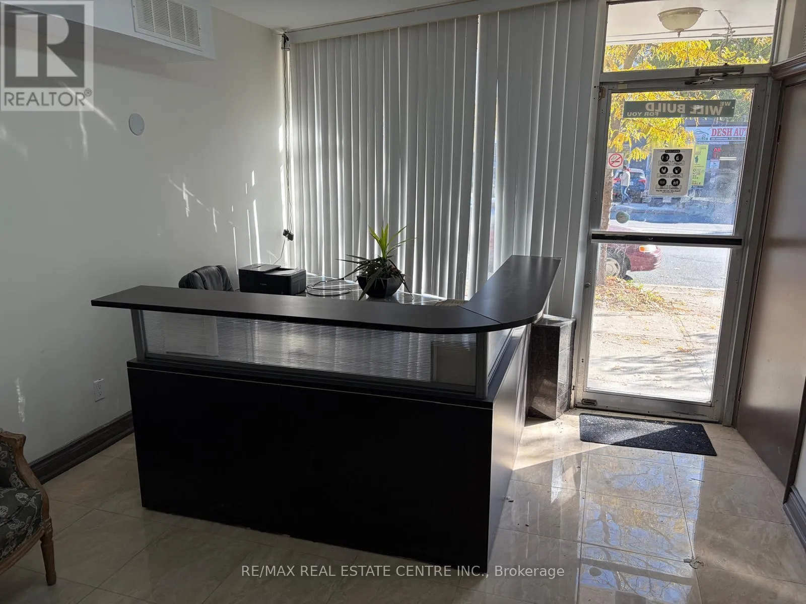 Commercial Sale For Sale