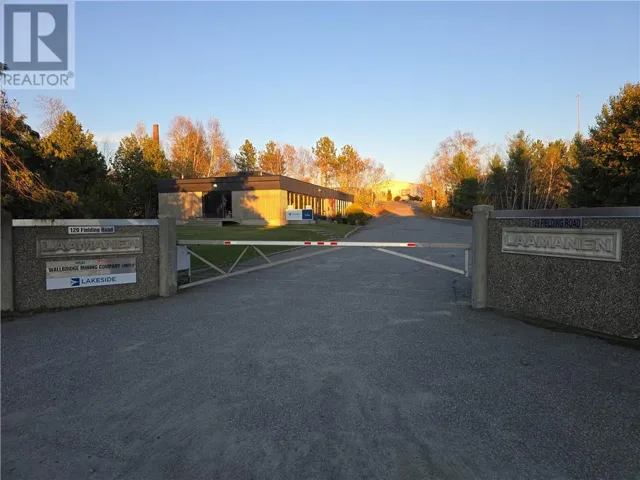 129 Fielding Road Unit# Rear, Sudbury, Ontario P3Y1L7