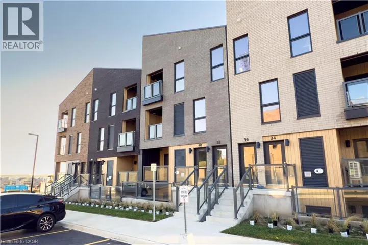 42 URBANE Boulevard, Kitchener, Ontario N2E0H8