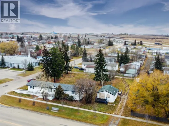 5302, 5304 & 5306 50 Avenue, Valleyview, Alberta T0H3N0