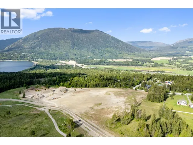 3690 Ford Road, Tappen, British Columbia V0E2X0