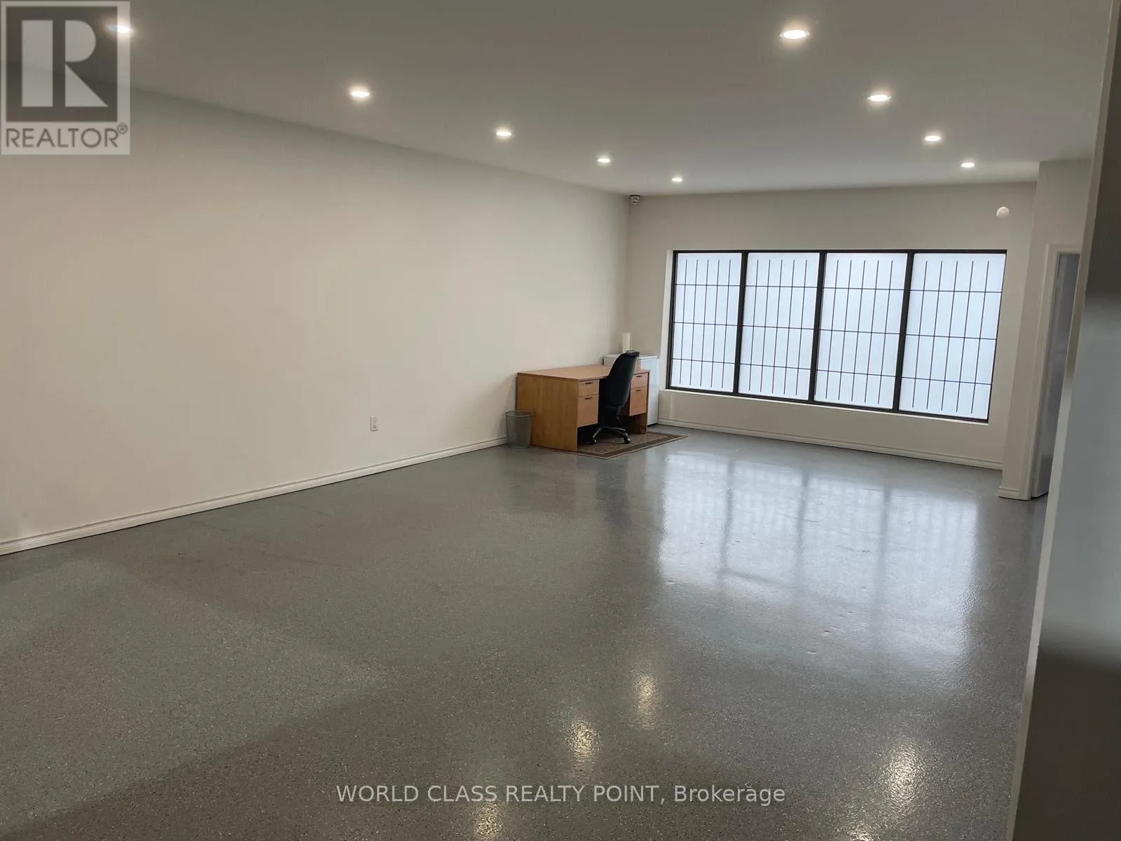 Commercial Sale For Sale