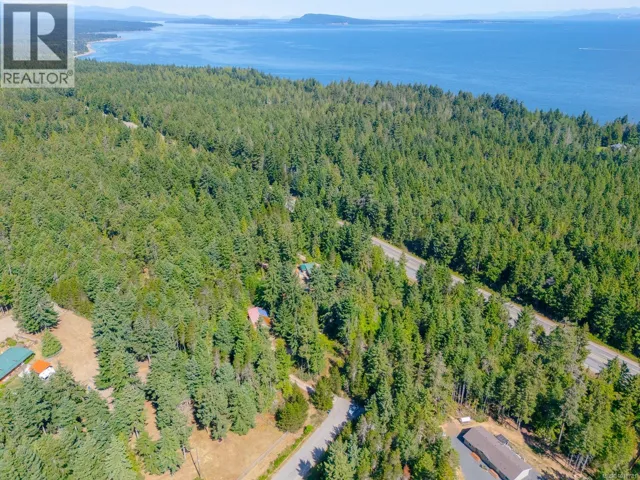 300 Oakdowne Rd, Qualicum Beach, British Columbia V9K2G1