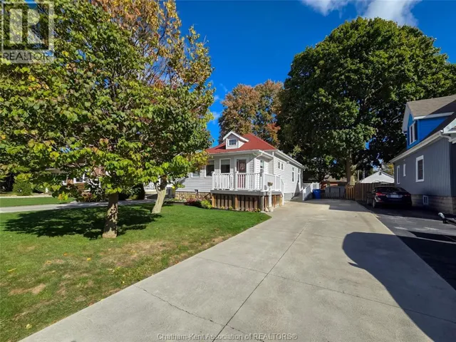 149 Elizabeth STREET, Chatham, Ontario N7L4Y1