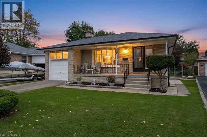 12 MONET Avenue, Etobicoke, Ontario M9C3N7