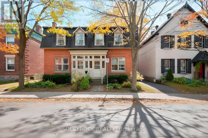 432 BESSERER STREET, Ottawa, Ontario K1N6C1