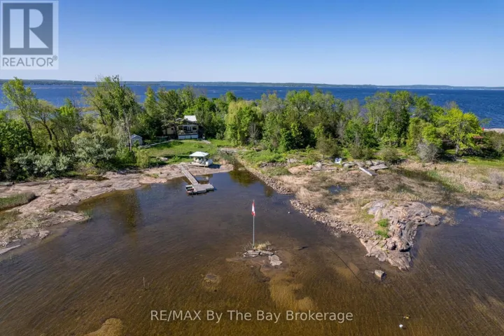 116 ISLAND 150/ BROSSEAU ISLAND, Georgian Bay (Baxter), Ontario L0K1S0