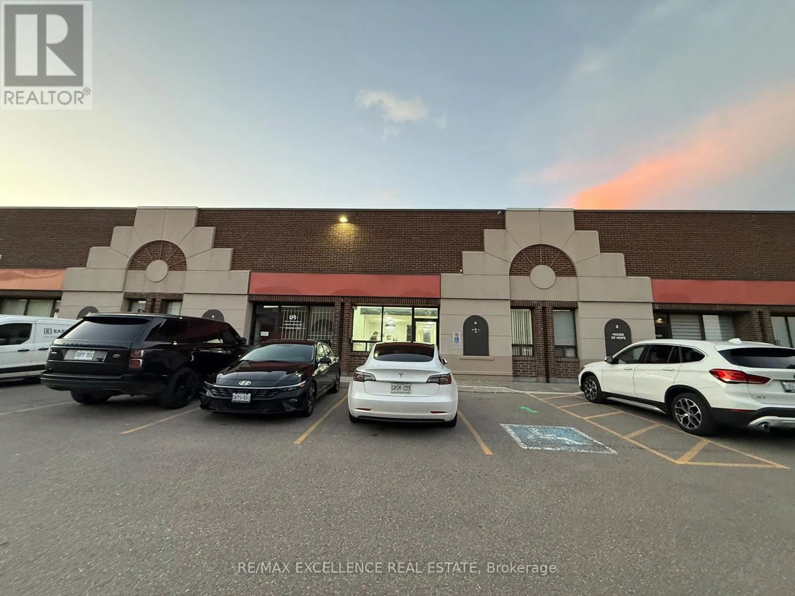 Commercial Sale For Sale