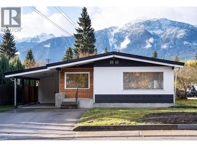 815 Fourth Street E, Revelstoke, British Columbia V0E2S0