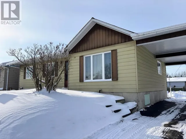 12 Wendego ST, Manitouwadge, Ontario P0T2C0