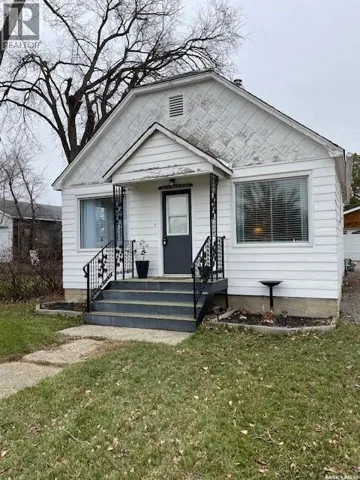 410 1st STREET, Kipling, Saskatchewan S0G2S0