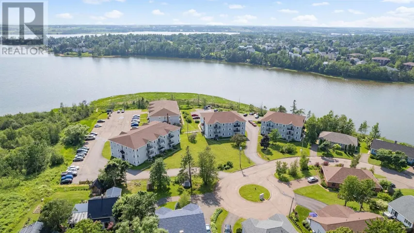 7 24 Waterview Heights, Charlottetown, Prince Edward Island C1A9J9