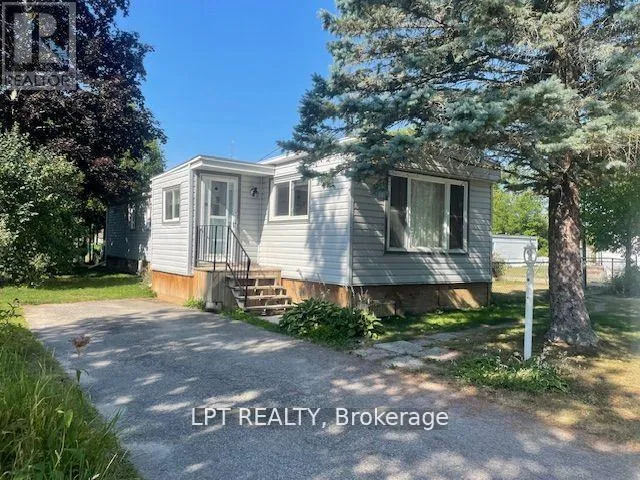 105 - 26 SALMON SIDE ROAD, Rideau Lakes, Ontario K7A4S5