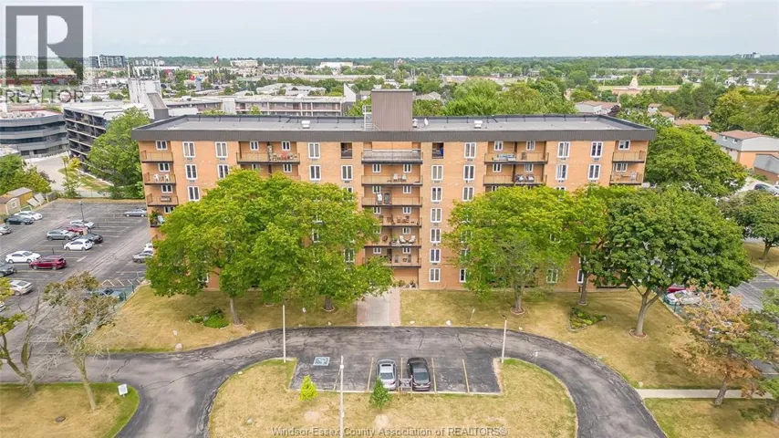6562 THORNBERRY CRESCENT Unit# 6562, Windsor, Ontario N8T2X2