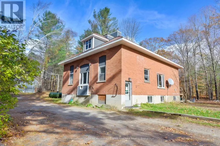 2026 PENINSULA ROAD, Muskoka Lakes (Medora), Ontario P0B1G0