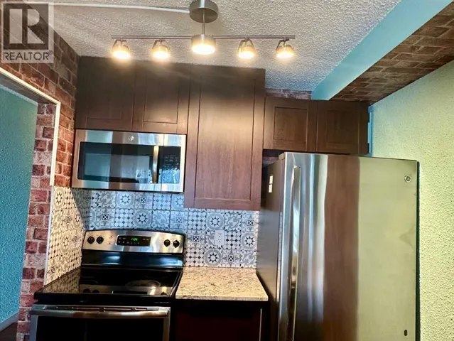 2305, 221 6 Avenue SE, Calgary, Alberta T2G4Z9