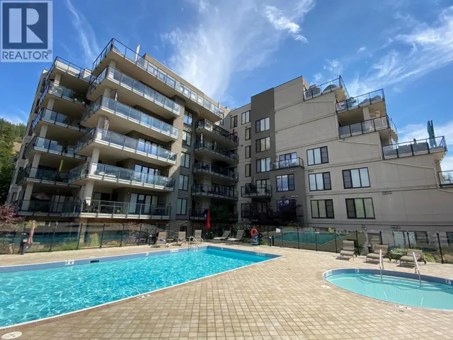 326 Mara Lake Lane Unit# 401, Sicamous, British Columbia V0E2V1