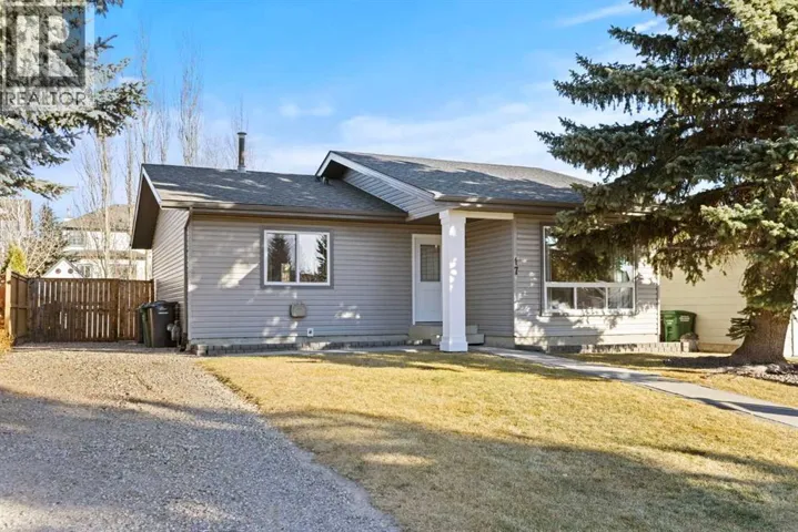 17 Welch Crescent, Okotoks, Alberta T1S1H2