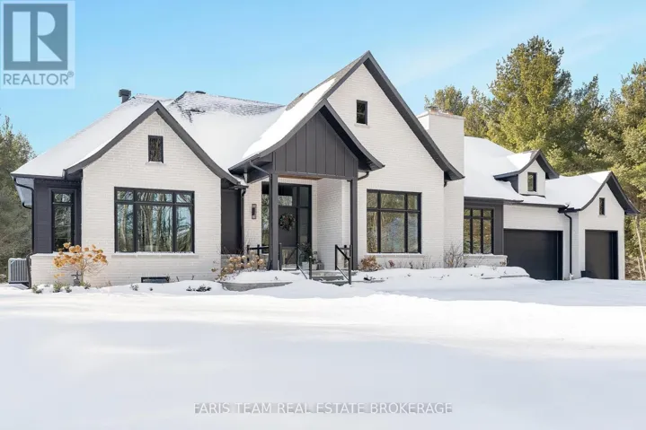 4 SYCAMORE CIRCLE, Springwater (Phelpston), Ontario L0L2K0