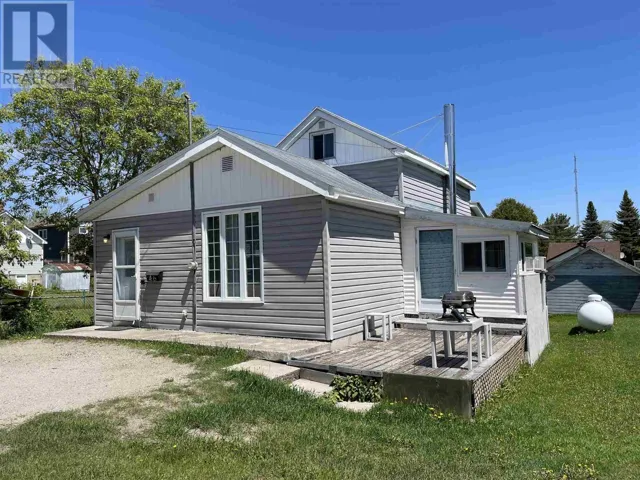 46 Queen ST, Chapleau, Ontario P0M1K0