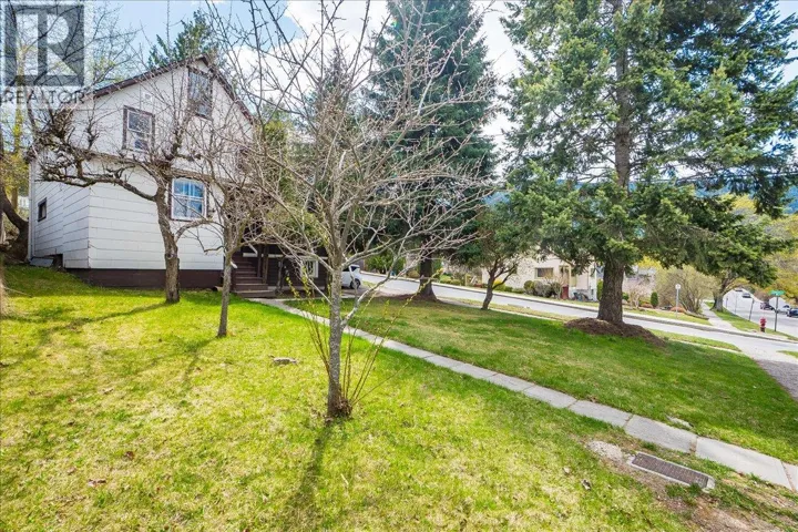 404 Houston Street, Nelson, British Columbia V1L5H5