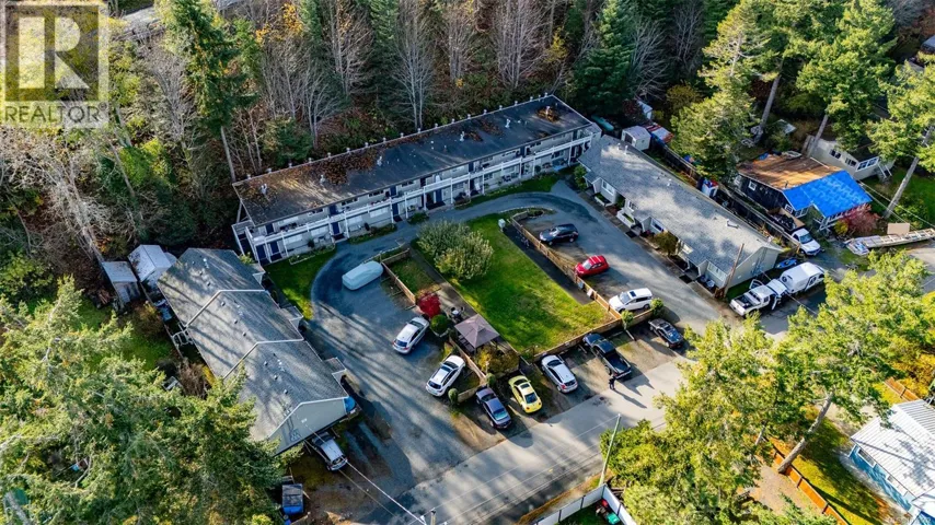 521 Windslow Rd, Comox, British Columbia V9M3T8
