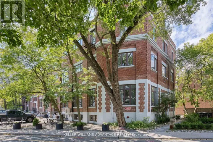 L02 - 77 FLORENCE STREET, Toronto (Little Portugal), Ontario M6K1P4