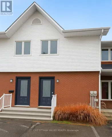 3 - 10 CHARLES STREET, Arnprior, Ontario K7S1A7