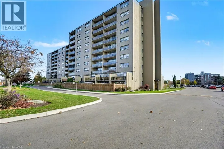 15 NICKLAUS Drive Unit# 1001, Hamilton, Ontario L8K5J5