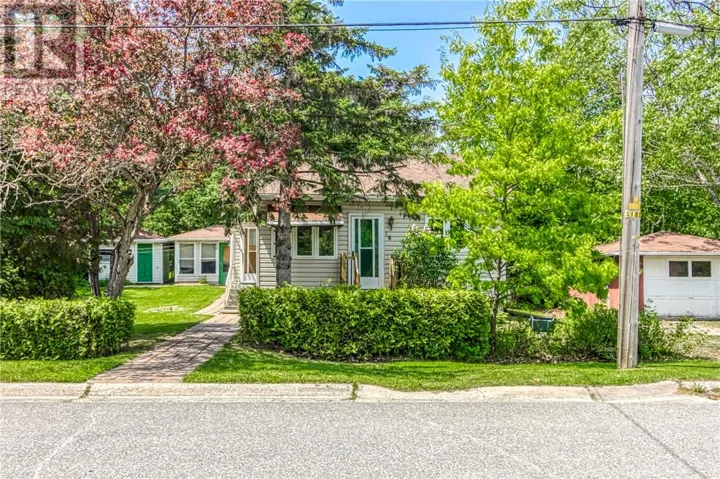 14 Oak Avenue, Coniston, Ontario P0M1M0