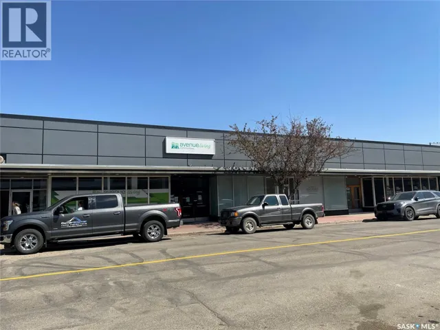 27 2nd AVENUE, Yorkton, Saskatchewan S3N1G1