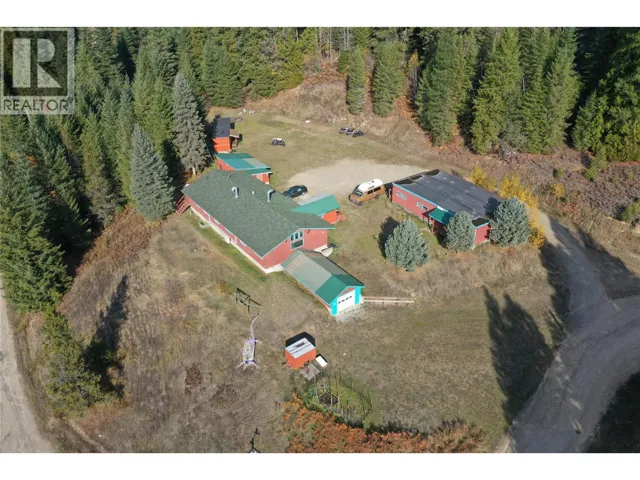 2276 6 Highway, Crescent Valley, British Columbia V0G1H0