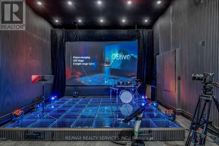 6780 DEVAND DRIVE, Mississauga (Northeast), Ontario L5T2G5