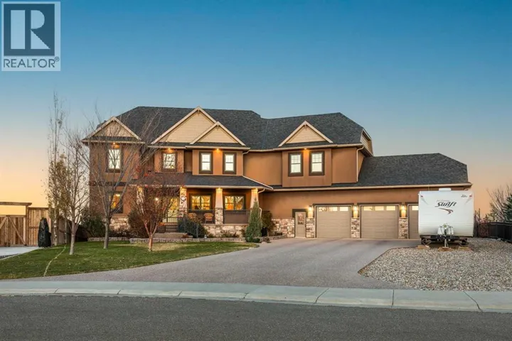 124 Canyoncrest Point W, Lethbridge, Alberta T1K5C6