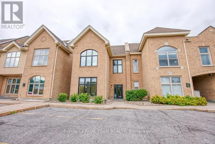 84 CENTREPOINTE DRIVE, Ottawa, Ontario K2G6B1