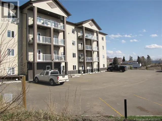 108, 5205 Woodland Road, Innisfail, Alberta T4G0B2