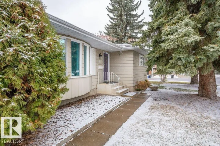 45 WOODSTOCK DR, Sherwood Park, Alberta T8A4C4
