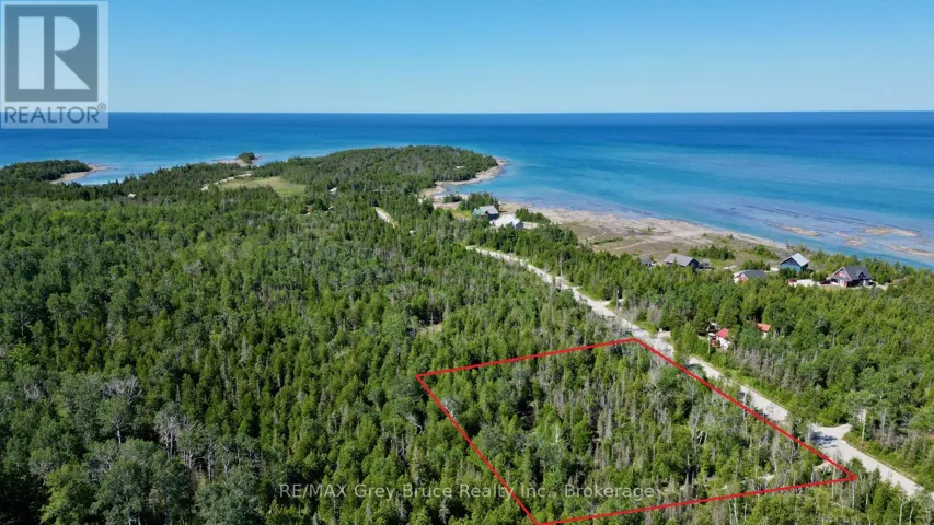 31 BAISE AVENUE, Northern Bruce Peninsula, Ontario N0H2R0