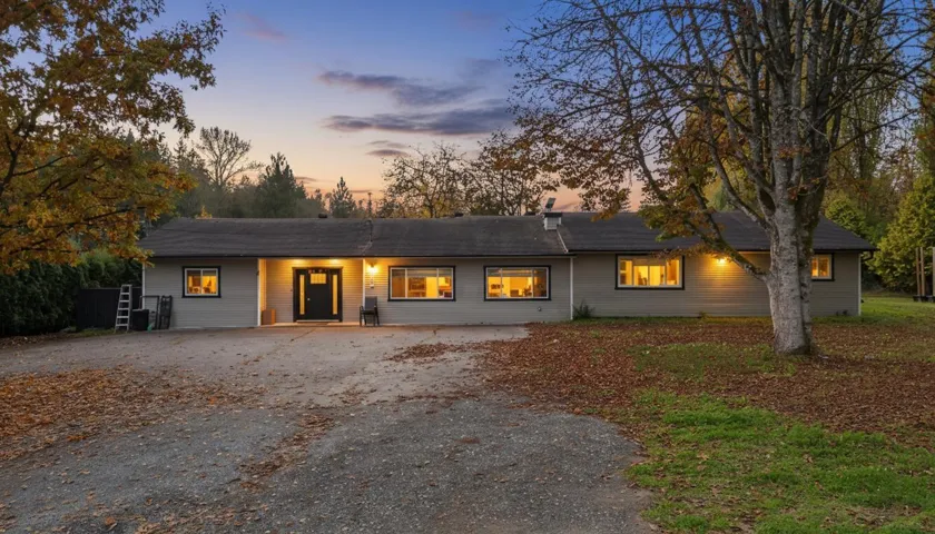 6721 238 STREET, Langley, British Columbia V2Y2H5