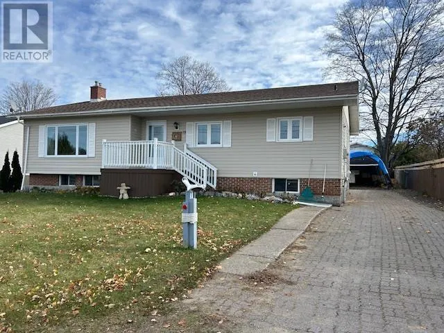 10 Victoria AVE, Blind River, Ontario P0R1B0