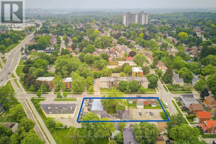 155 AHRENS STREET W, Kitchener, Ontario N2H4C6