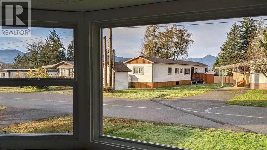 9 3216 Back Rd, Comox, British Columbia V9M4E2