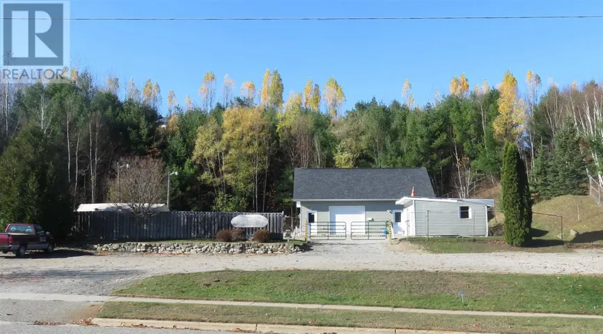 60 Hergott AVE, Elliot Lake, Ontario P5A3A8