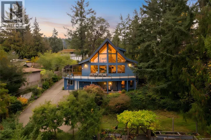 6869 Philip Rd, Lantzville, British Columbia V0R2H0