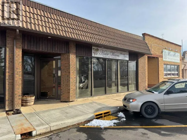 1, 218 Centre Street, Hanna, Alberta T0J1P0