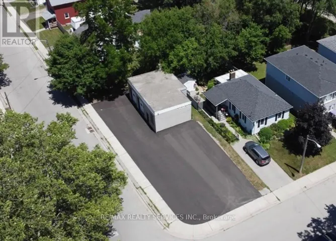 46 KITCHENER AVENUE, Brantford, Ontario N3S1A4