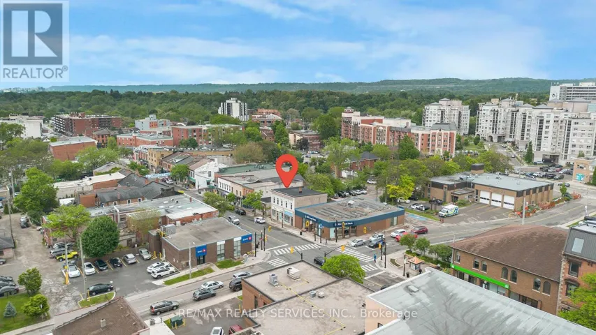 66 KING STREET W, Hamilton (Dundas), Ontario L9H1T8