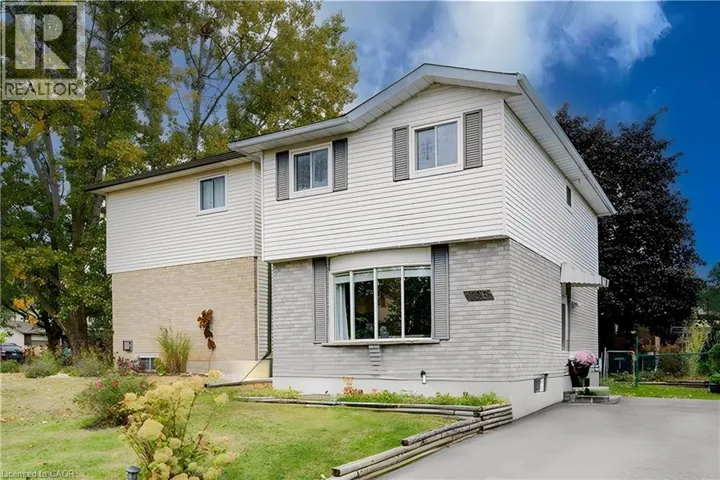 106 CORNERBROOK Crescent, Waterloo, Ontario N2V1L2