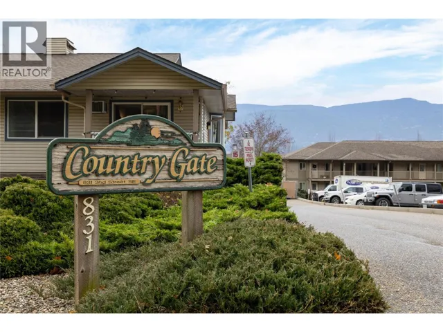 831 2nd Street SE, Salmon Arm, British Columbia V1E1S6